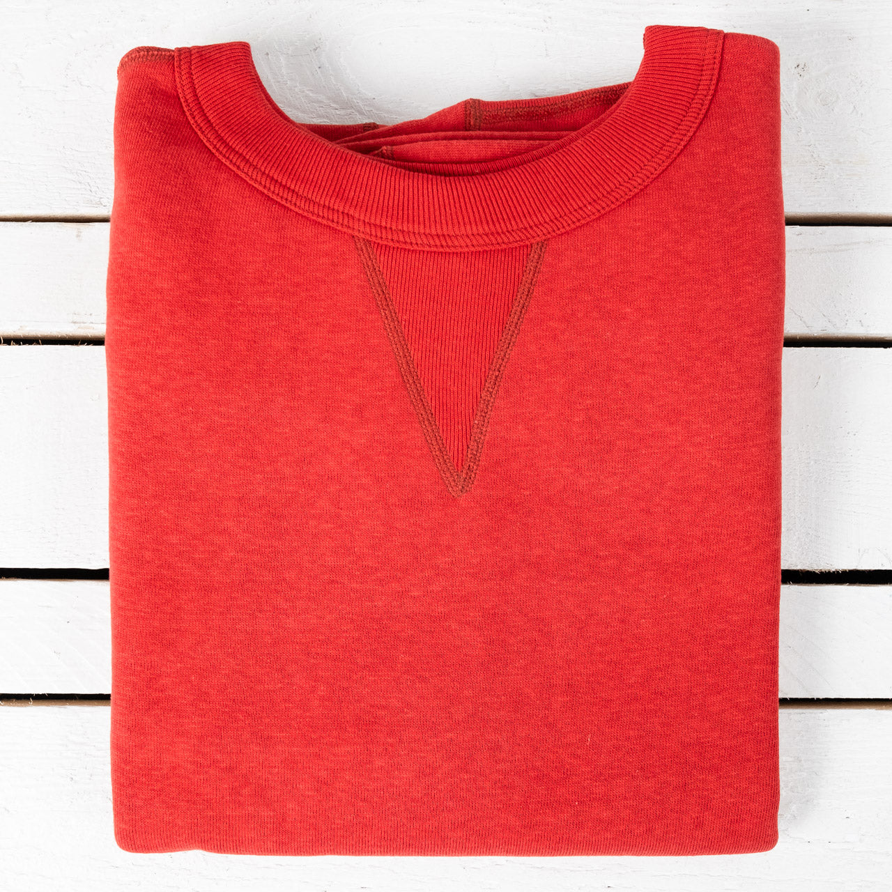 4 Needle Front V-Crew Neck Sweatshirt Rot