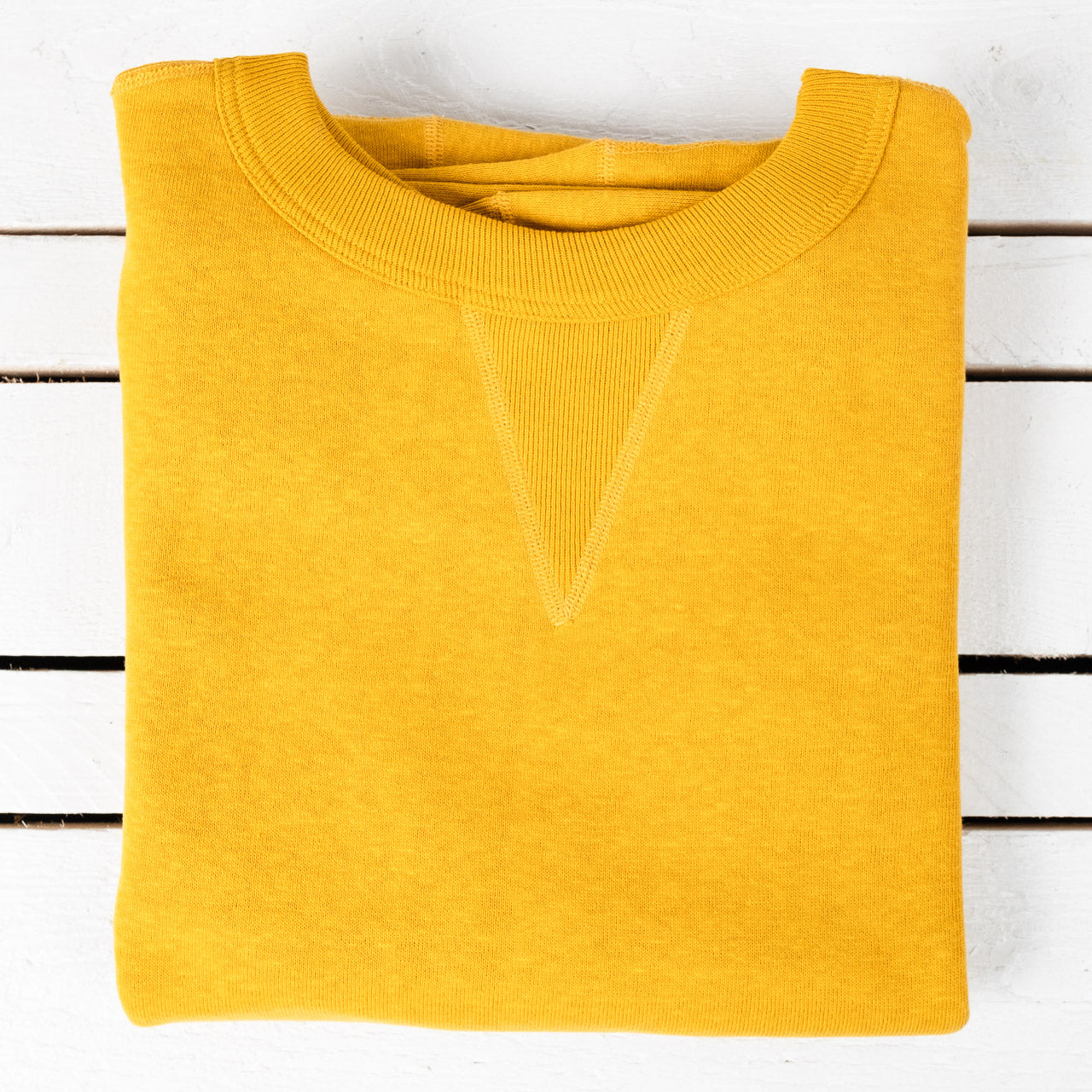 4 Needle Front V-Crew Neck Sweatshirt Gelb