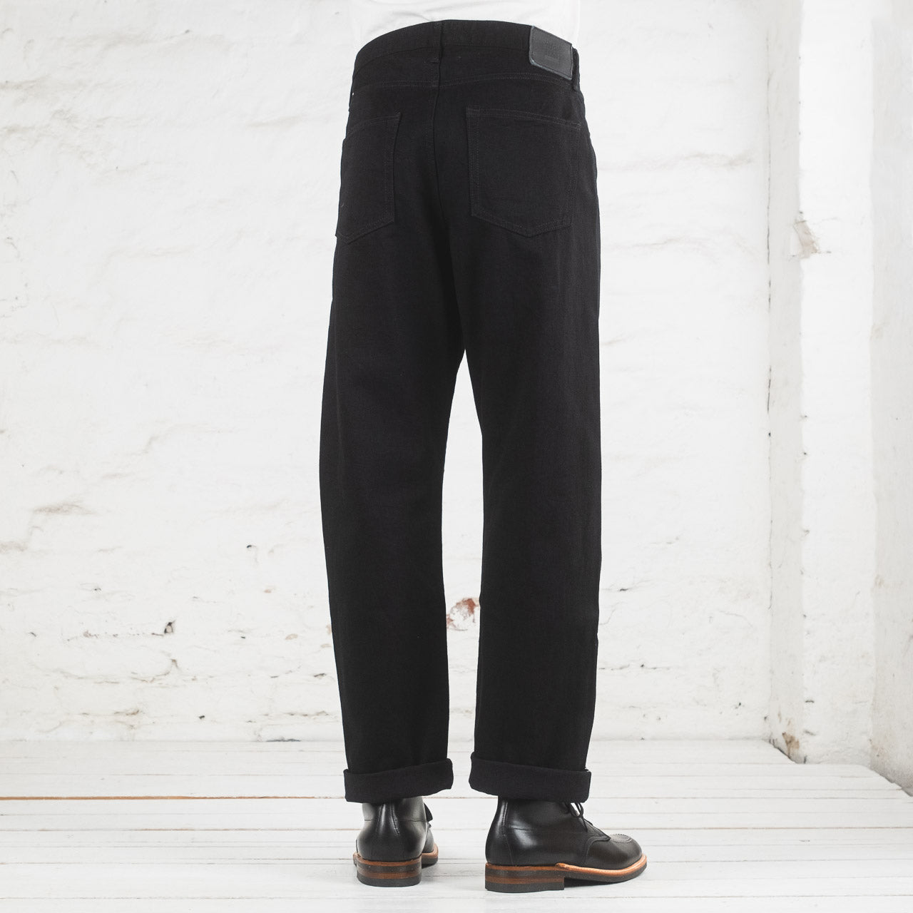 J514 14 oz. Black Loose Selvedge Jeans