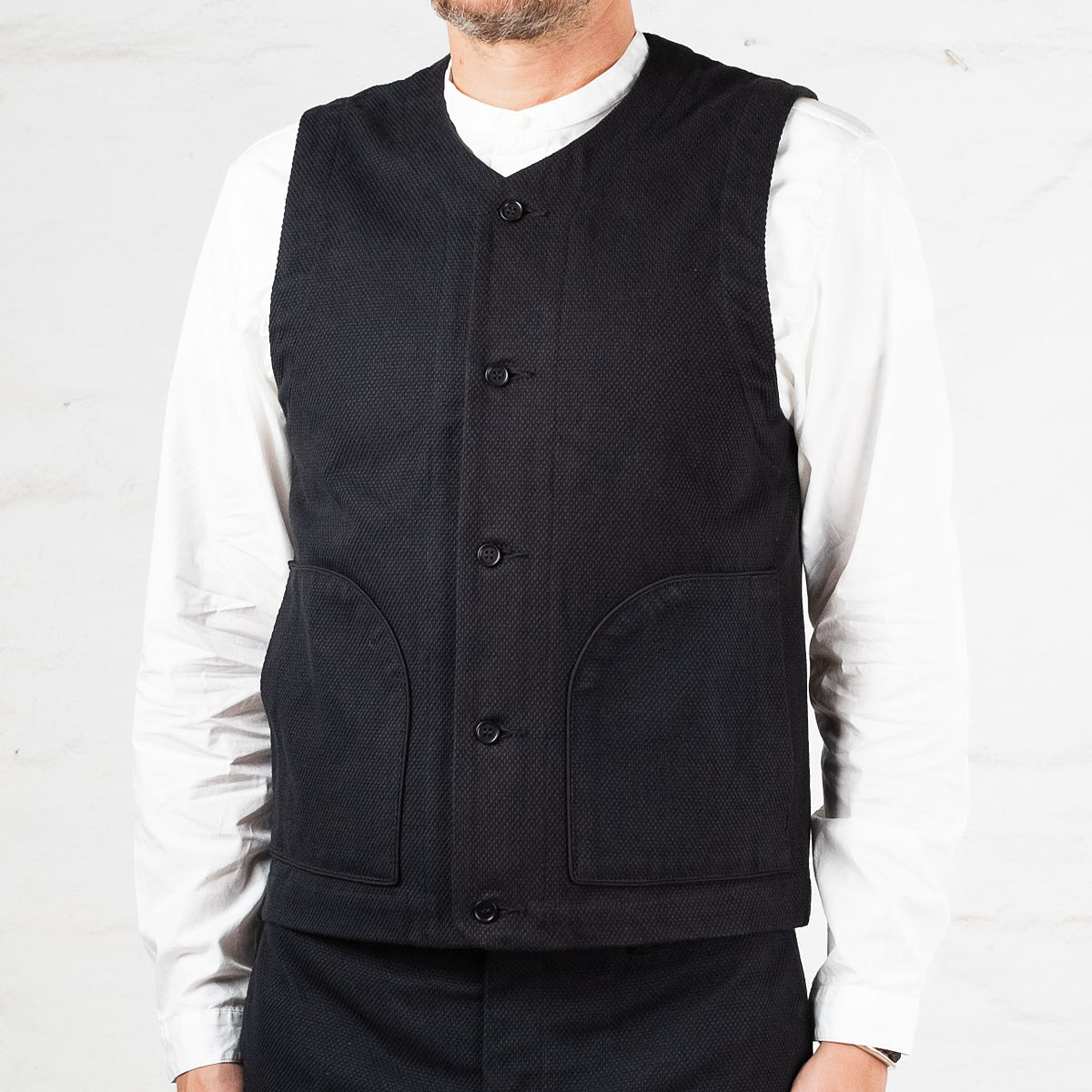 Reactive Dyeing Sashiko Vest Schwarz