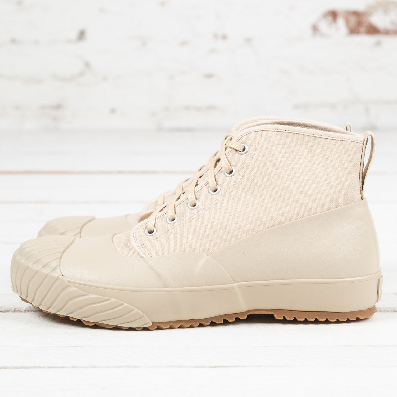 Canvas Sneaker "All Weather" Beige