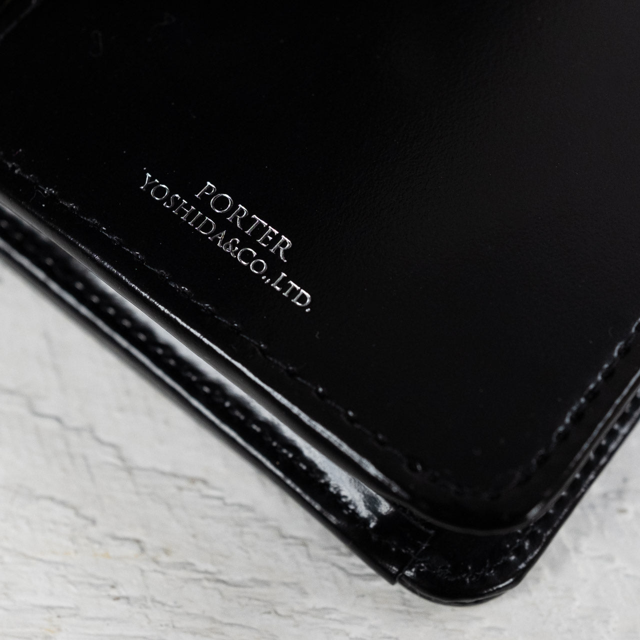 Counter Zip Wallet Black