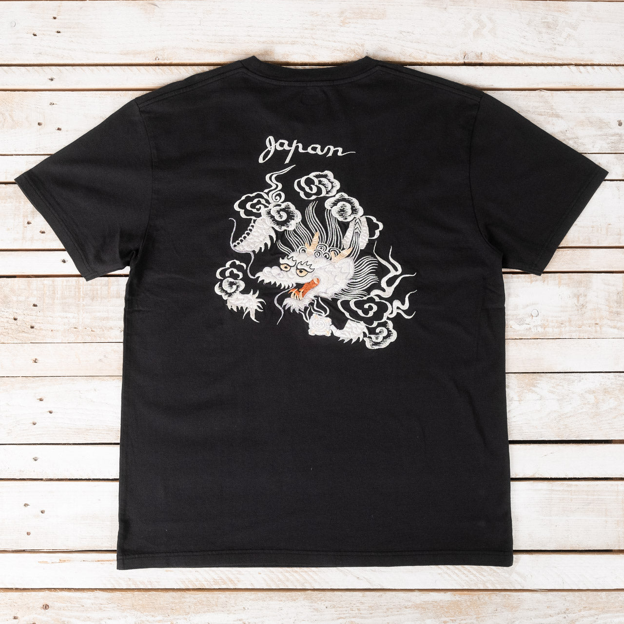 Suka T-Shirt Floating Dragon Schwarz