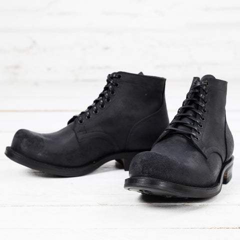 Service Boot 310 Waxy Commander Black