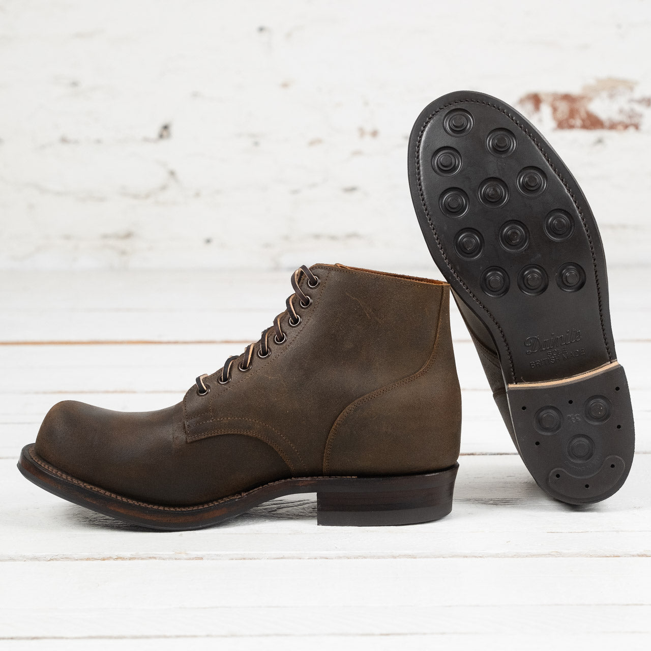 Service Boot 310 Waxy Commander Coyote