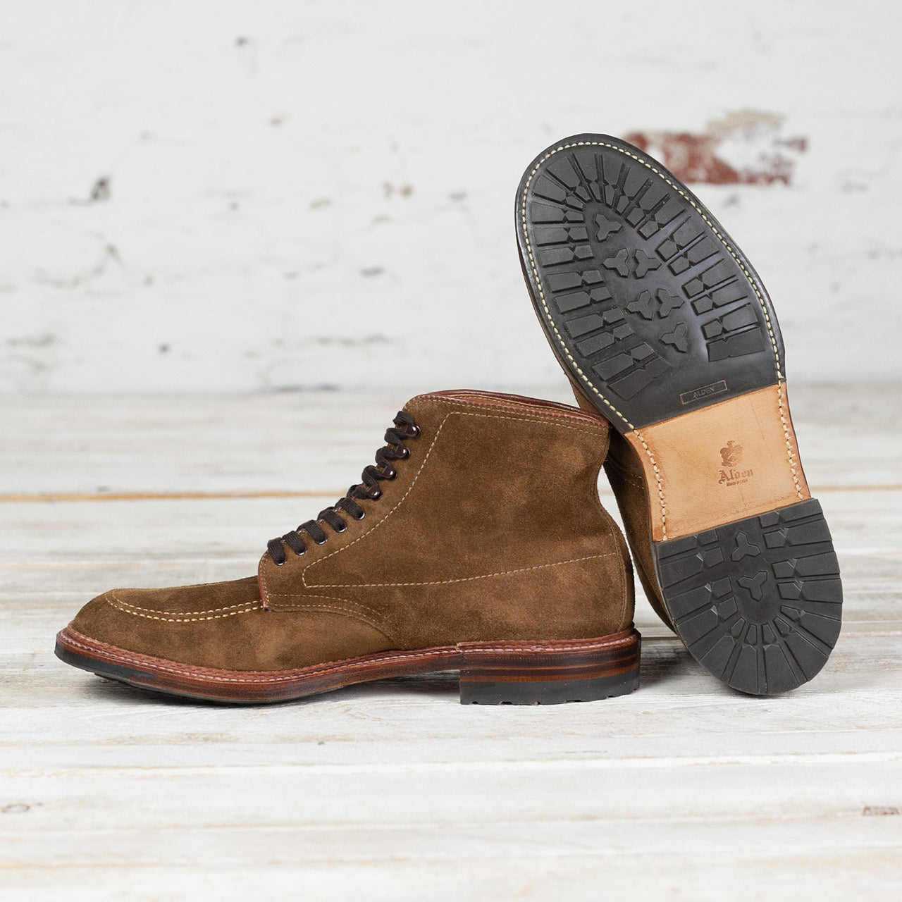 4011HC Indy Boot Snuff Suede