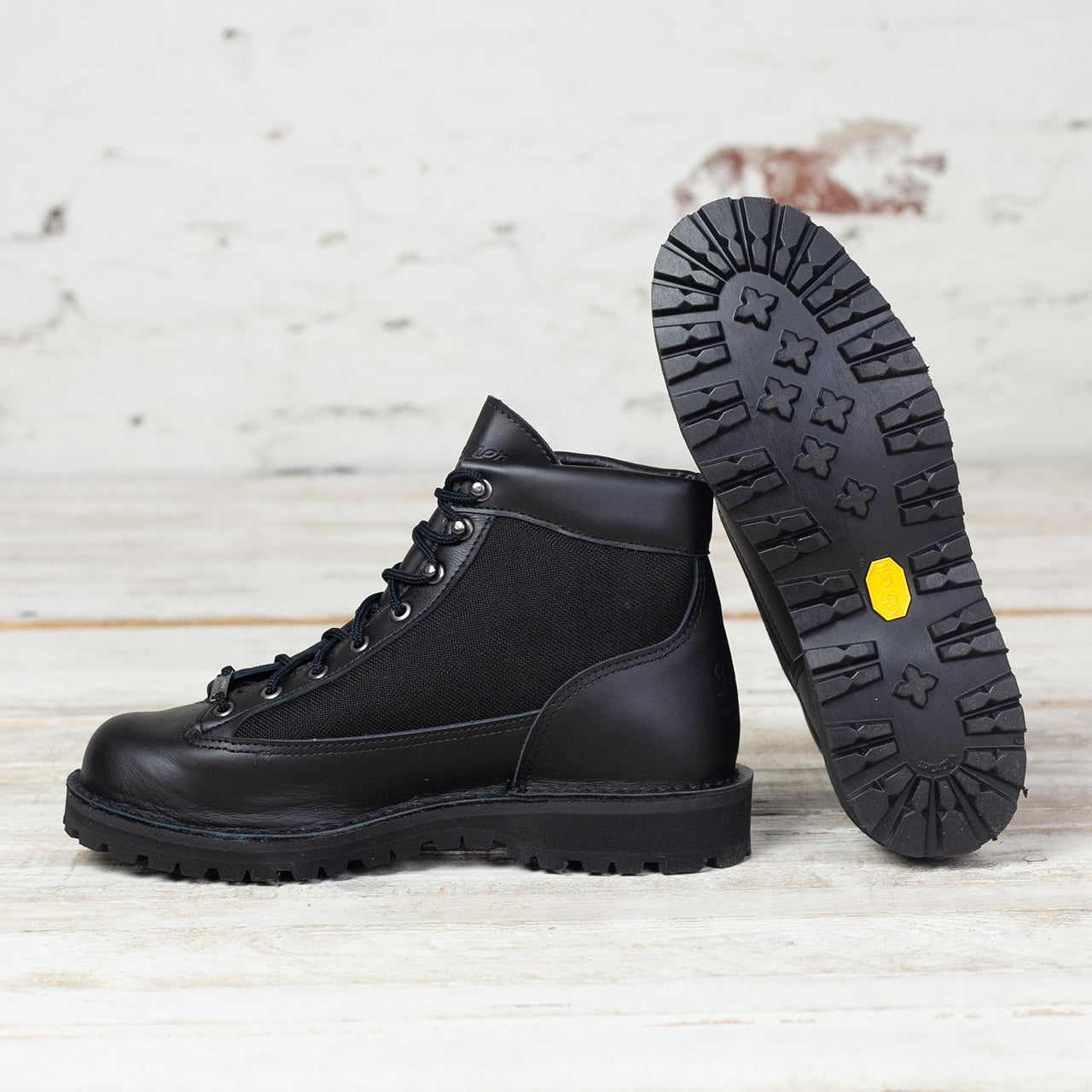 Danner Light Schwarz