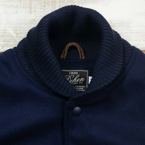 Varsity Jacke Dark Navy / Luggage