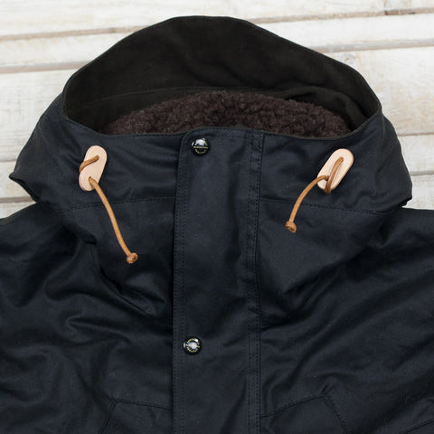 Mountain Jacket Schwarz Waxed