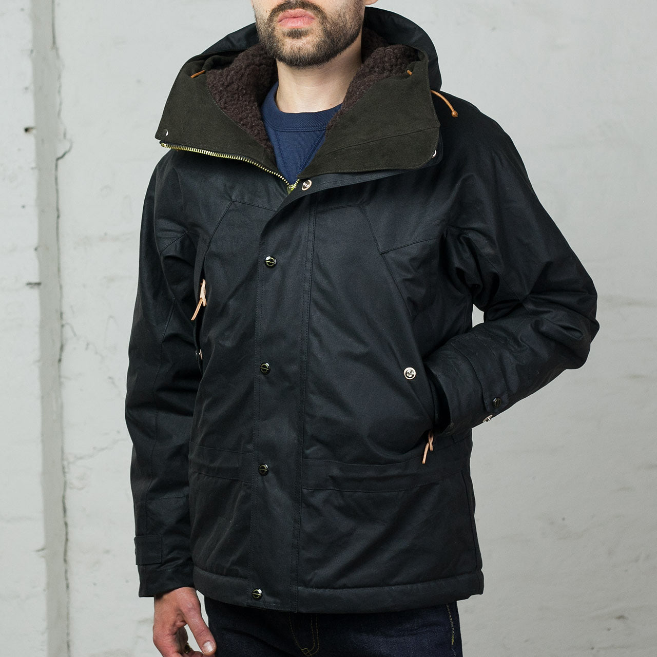 Waxed Mountain Jacket Schwarz