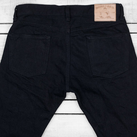 0306-B 15,7oz Black x Black Tight Tapered