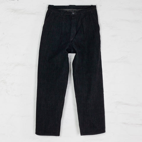 Pleat Denim Trousers Schwarz