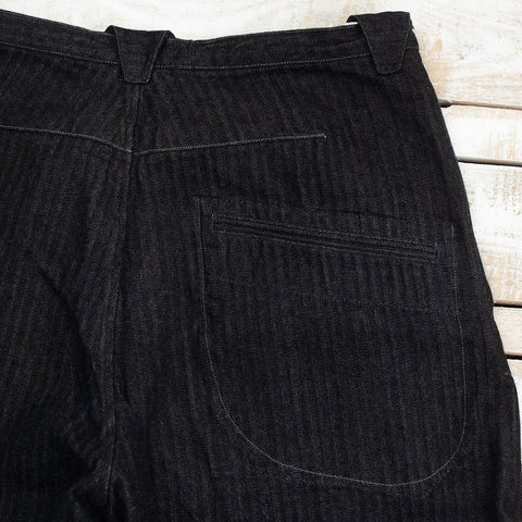 Pleat Denim Trousers Schwarz