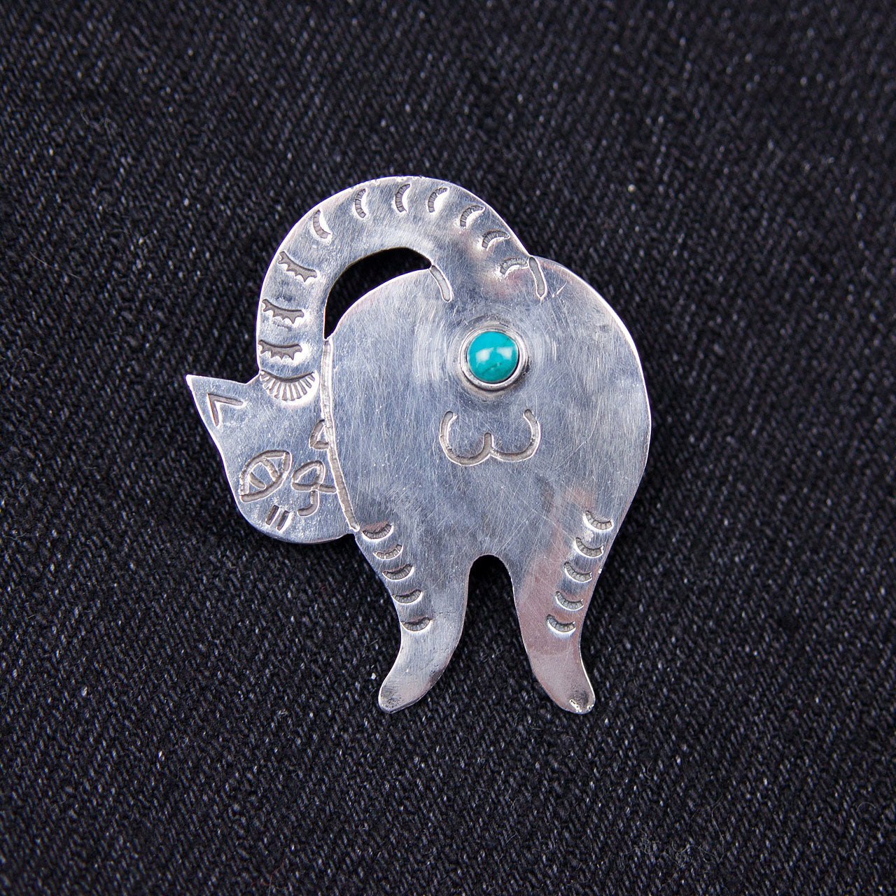 Brooch "Cat Ass" Turquoise Silber