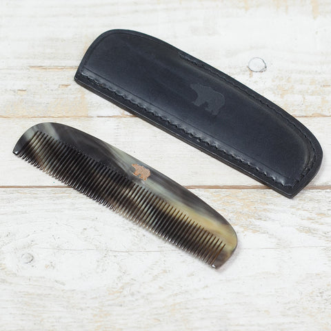 Horn comb with black case