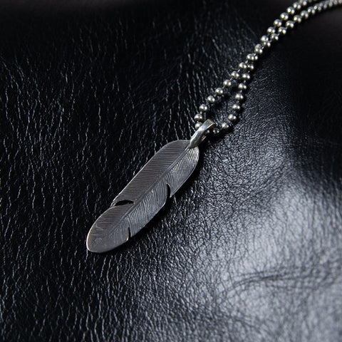 Crow Feather Anhänger Silber