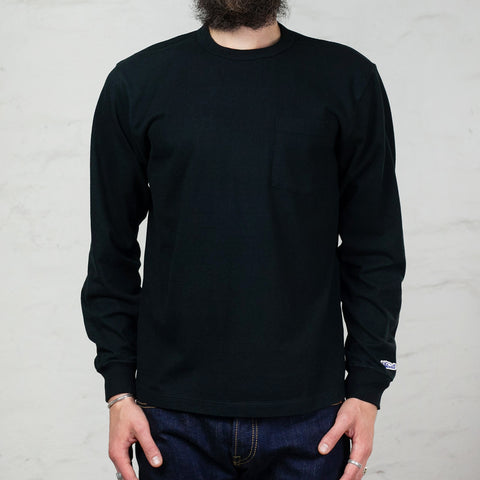 Longsleeve Pocket Tee Schwarz