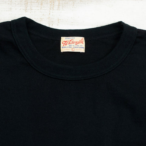 Longsleeve Pocket Tee Schwarz